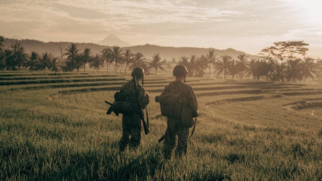 The East - Doğu izle